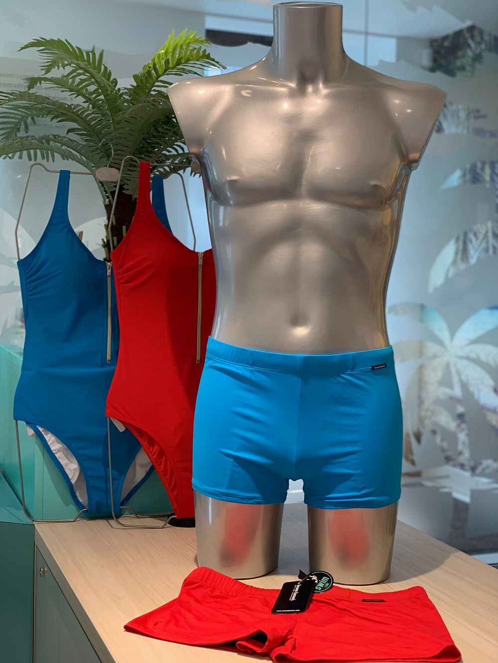 Пляжные шорты-плавки для мужчин